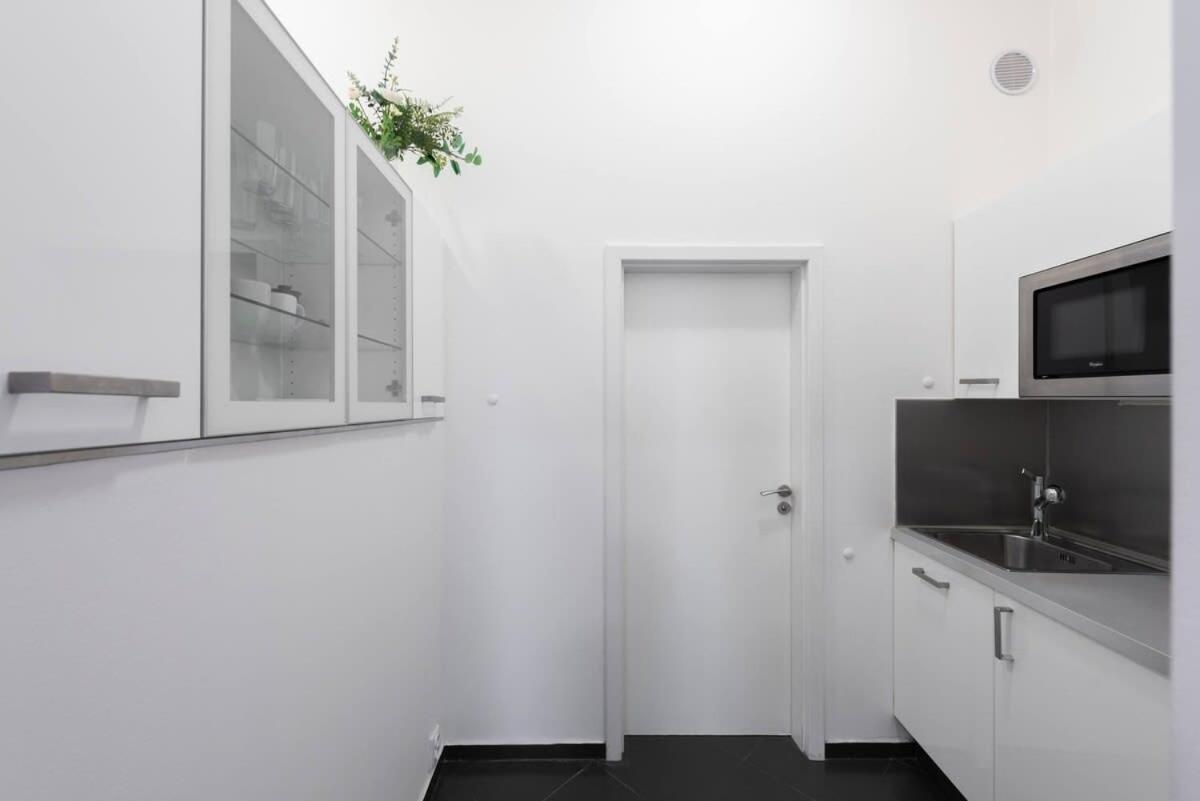 Apartment Elegant Spacious Old Town *